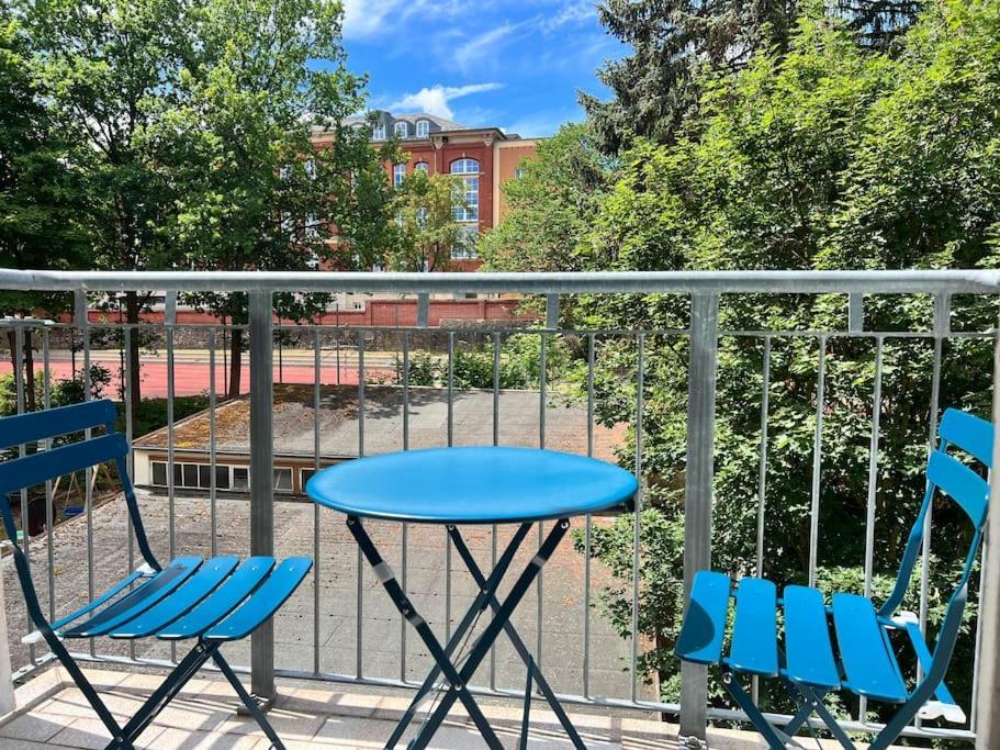 Schoenes City-Apartment Im Zentrum Mit Balkon Хоф Экстерьер фото