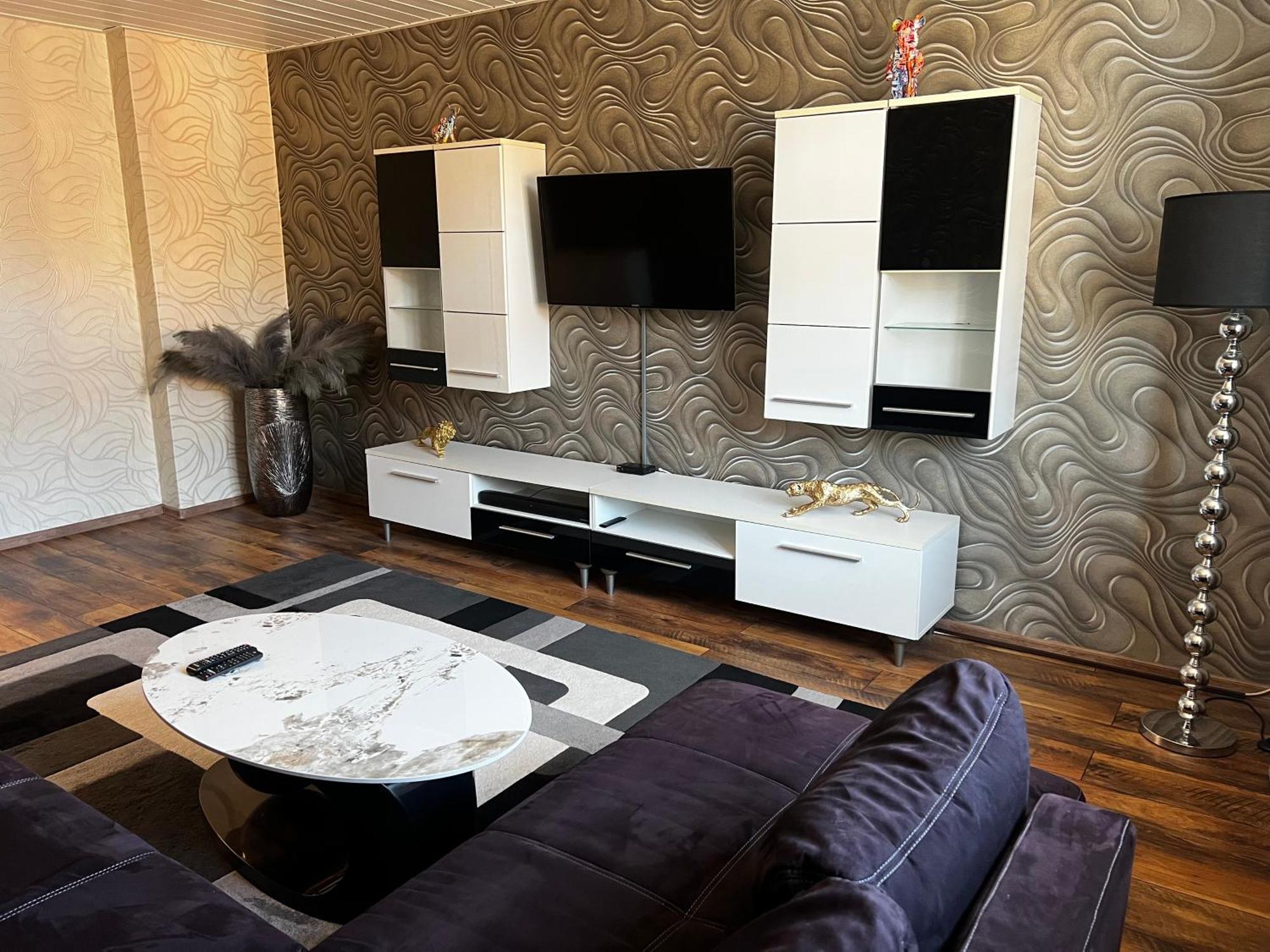 Schoenes City-Apartment Im Zentrum Mit Balkon Хоф Экстерьер фото